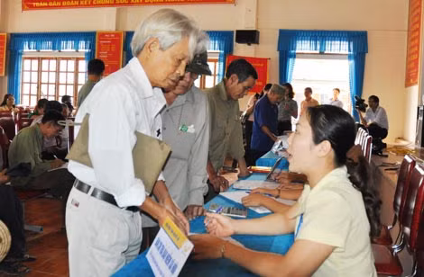 Luật Bảo hiểm xã hội sửa đổi đảm bảo quyền lợi chính đáng của người lao động. Ảnh: Quảng Minh.