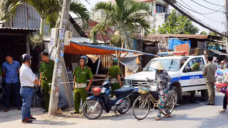 Hiện trường phát hiện thi thể nạn nhân. Hiện trường phát hiện thi thể nạn nhân.