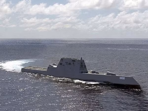 Tàu khu trục Zumwalt của Hải quân Mỹ.