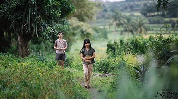 Cảnh trong “Tôi thấy hoa vàng trên cỏ xanh”.