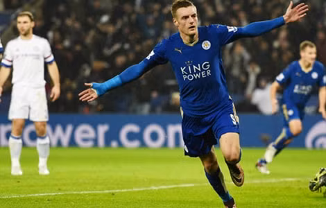 Hai thái cực giữa Leicester City và Chelsea chính là hình ảnh phản chiếu sự “điên rồ” của Premier League mùa này.