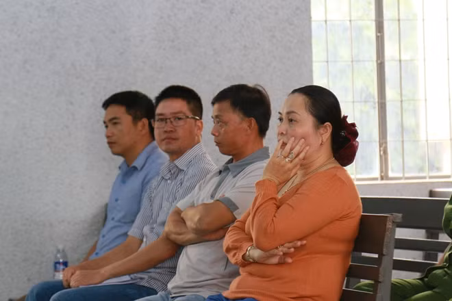 Các bị cáo tại phiên tòa