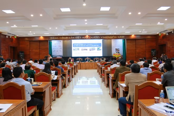 Quang cảnh buổi họp báo