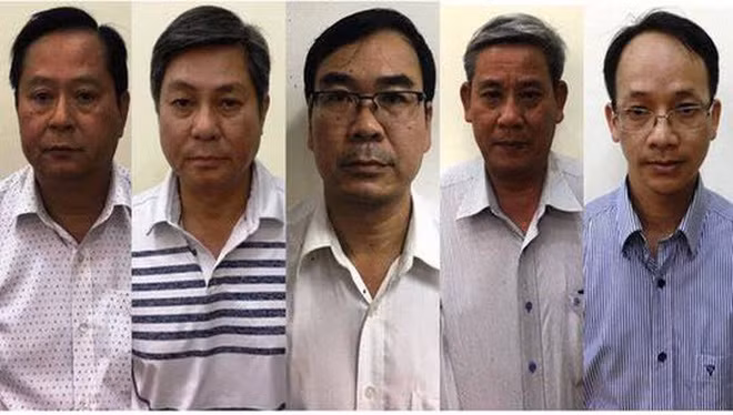 Từ trái qua: Các ông Tín, Kiệt, Út, Thanh và Chương.