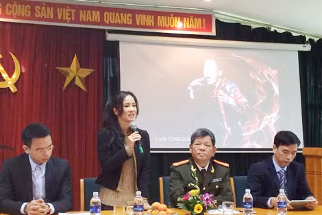 Ca sĩ Hồng Nhung chia sẻ về những bài hát sẽ biểu diễn trong chương trình. Ca sĩ Hồng Nhung chia sẻ về những bài hát sẽ biểu diễn trong chương trình.