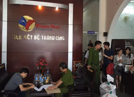 Cơ quan Công an khám xét trụ sở tại Quảng Ngãi. Cơ quan Công an khám xét trụ sở tại Quảng Ngãi.