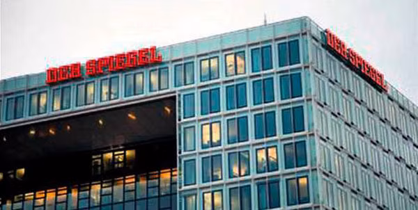 Trụ sở tòa báo Der Spiegel ở Đức. Trụ sở tòa báo Der Spiegel ở Đức.