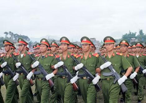 Luật Công an nhân dân 2014 sẽ góp phần xây dựng lực lượng CAND cách mạng, chính quy, tinh nhuệ, từng bước hiện đại.