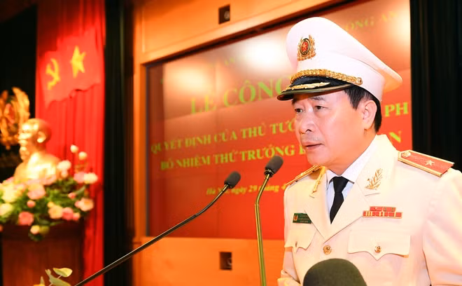Thứ trưởng Lê Quốc Hùng phát biểu tại buổi lễ.