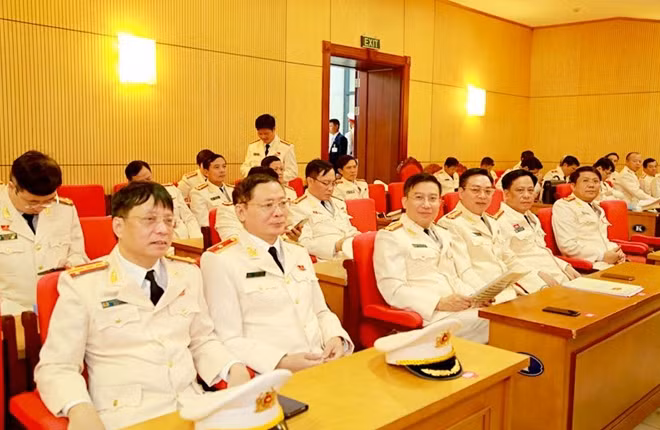 Các đại biểu dự phiên trù bị.