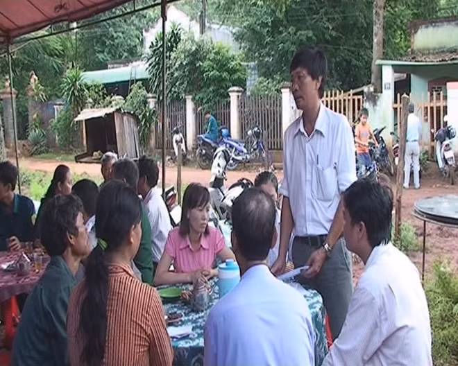 Cơ quan chức năng thăm hỏi, động viên gia đình nạn nhân