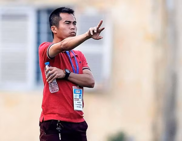 HLV Phạm Minh Đức sẽ phải đối diện với nhiều áp lực trên cương vị mới. Ảnh: Đ.M.