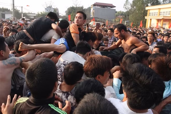 Nghìn người tranh quả phết.