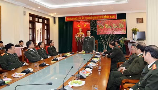 Thứ trưởng Thường trực Đặng Văn Hiếu phát biểu tại buổi kiểm tra công tác Ủy ban kiểm tra Đảng ủy Công an Trung ương.