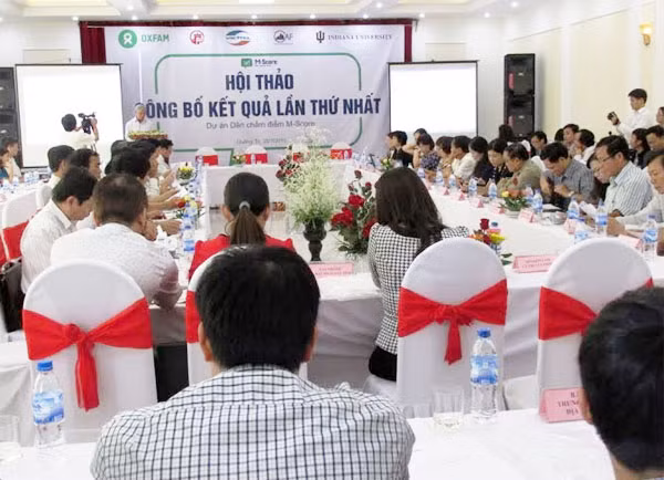 Hội thảo công bố kết quả lần thứ nhất Dự án dân chấm điểm M-Score tỉnh Quảng Trị.