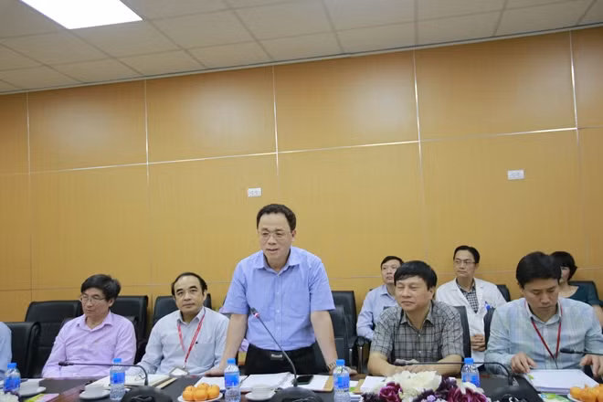 GS. Tạ Thành Văn –Hiệu trưởng Trường ĐHY Hà Nội