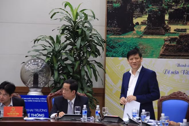 Thứ trưởng Bộ Y tế Nguyễn Thanh Long cho biết hệ thống quản lý thông tin giúp bệnh nhân điều trị Methadone thuận lợi hơn
