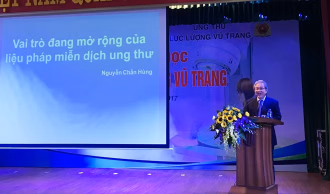 GS. Nguyễn Chấn Hùng cập nhật phương pháp điều trụ ung thư hiện đại
