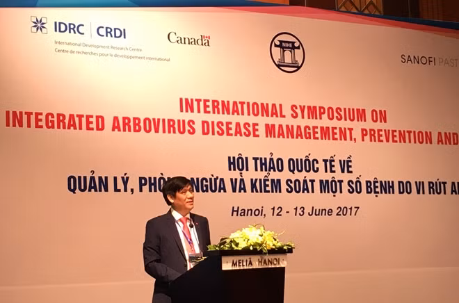 Thứ trưởng Bộ Y tế Nguyễn Thanh Long
