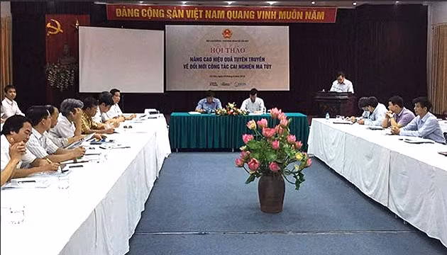 Các đại biểu bàn nhiều giải pháp cai nghiện hiệu quả