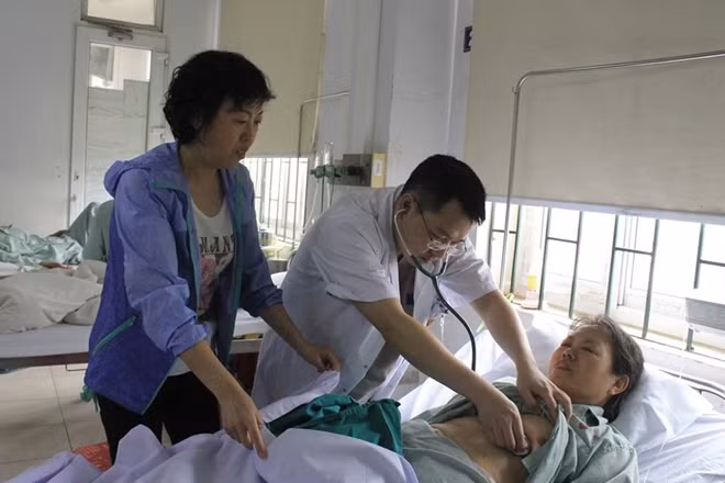 Bà Min đã có thể ra viện sau một ngày được cấp cứu