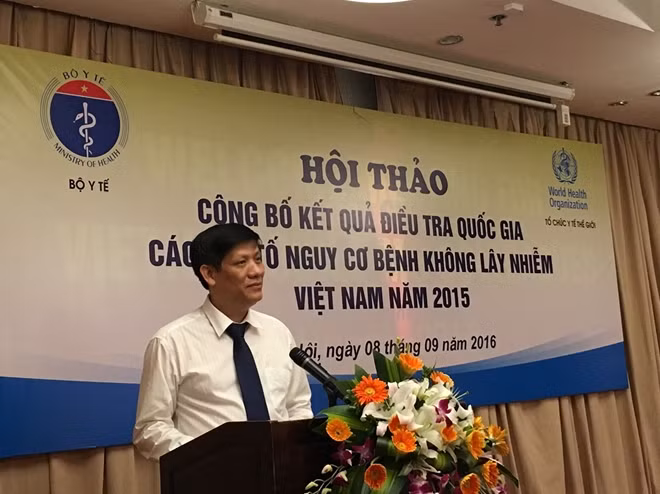 Thứ trưởng Bộ Y tế Nguyễn Thanh Long cho biết, Việt Nam đang phải đối mặt với gánh nặng "kép" về bệnh tật