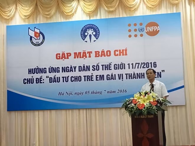 Ông Mai Xuân Phương chia sẻ thông tin về Ngày dân số thế giới năm nay