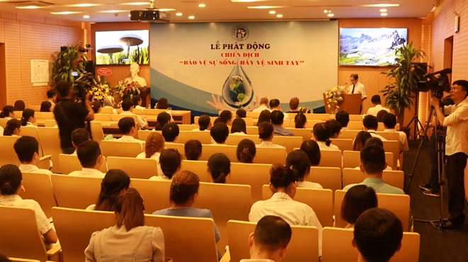 Đại diện nhiều BV và các chuyên gia quốc tế tham dự lễ phát động