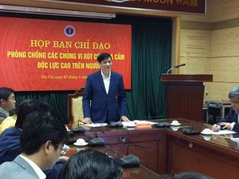 Thứ trưởng Bộ Y tế Nguyễn Thanh Long chủ trì cuộc họp khẩn