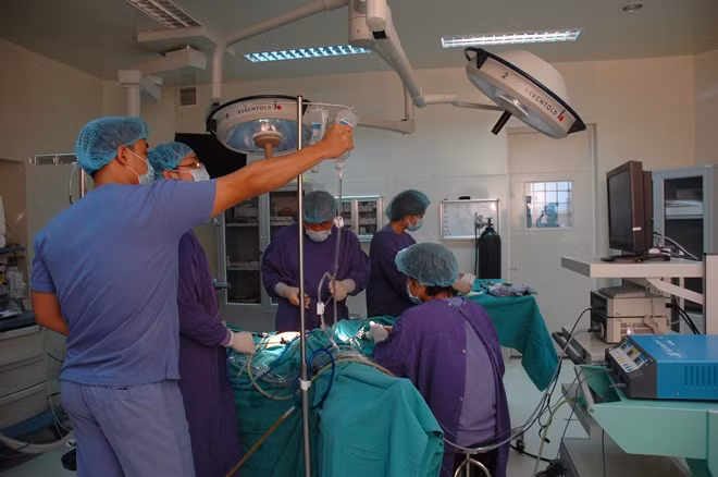 Một ca phẫu thuật tạo hình