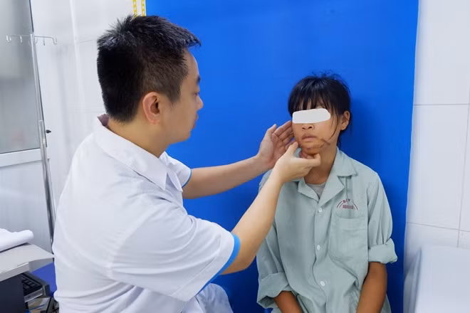 Ca phẫu thuật tạo hình cho cháu bé đã thành công