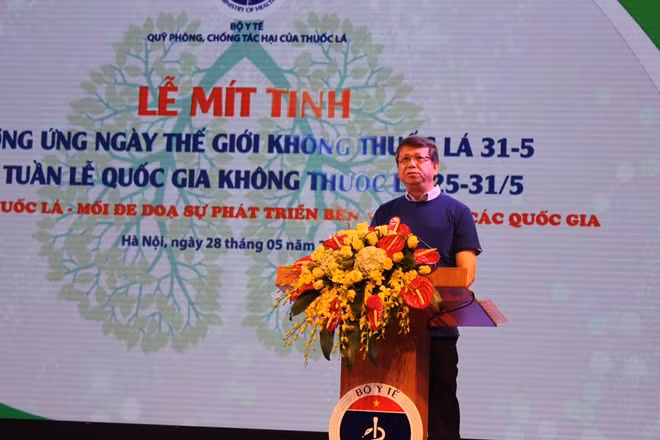 Ông Lokky Wai đề nghị tăng thuế để kiểm soát thuốc lá