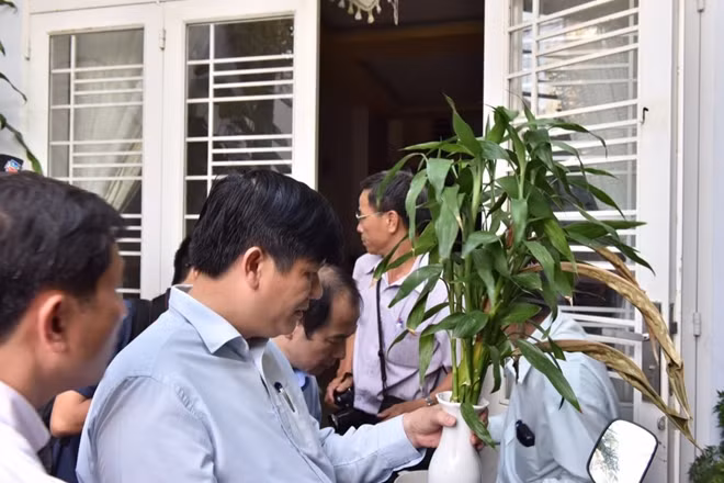 Thứ trưởng Bộ Y tế Nguyễn Thạnh Long kiểm tra công tác phòng, chống dịch
