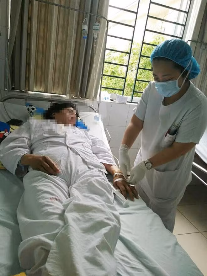 Bệnh nhân được chăm sóc đặc biệt sau mổ
