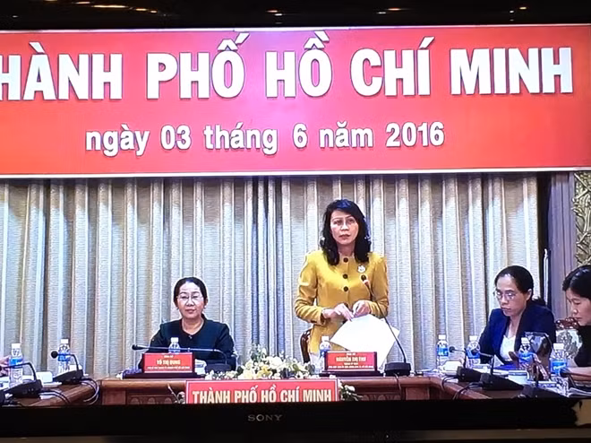 Đại diện UBND TP HCM báo cáo kết quả thực hiện BHYT