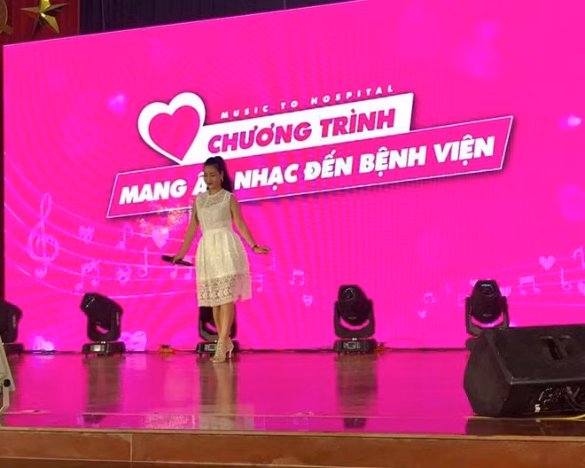 Các tiết mục biểu diễn trong chương trình