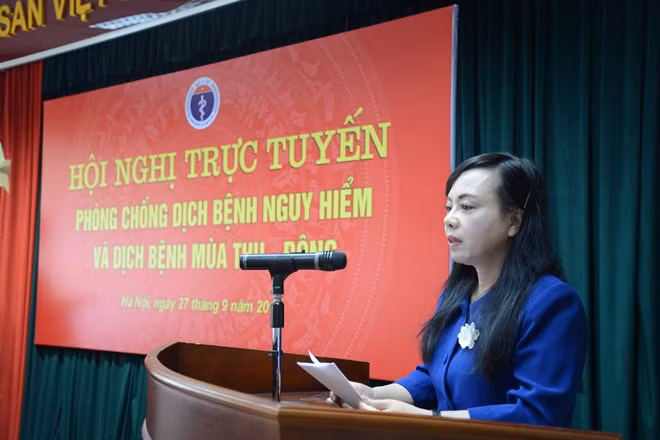 Bộ trưởng Bộ Y tế Nguyễn Thị Kim Tiến yêu cầu ngành y tế không được chủ quan trước dịch bệnh