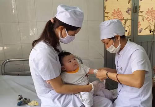 Tiêm phòng là biện pháp hữu hiệu để phòng dich bệnh