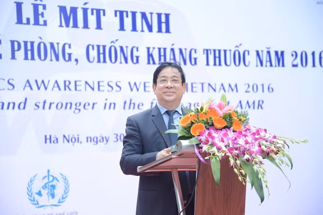 PGS.TS. Lương Ngọc Khuê chỉ ra nguyên nhân của việc kháng thuốc kháng sinh