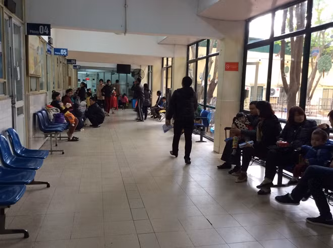 Số bệnh nhân mắc ho gà vào BV Nhi Trung ương tăng cao