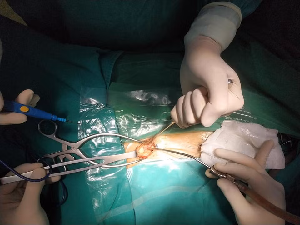 Bệnh viện Xanh Pôn cứu sống cháu bé bị bệnh nguy hiểm
