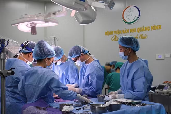 Ca phẫu thuật tim hở vá lỗ thông liên thất trong ngày đầu năm 2018