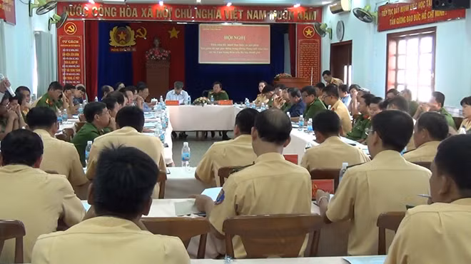 Các đại biểu tham dự hội nghị