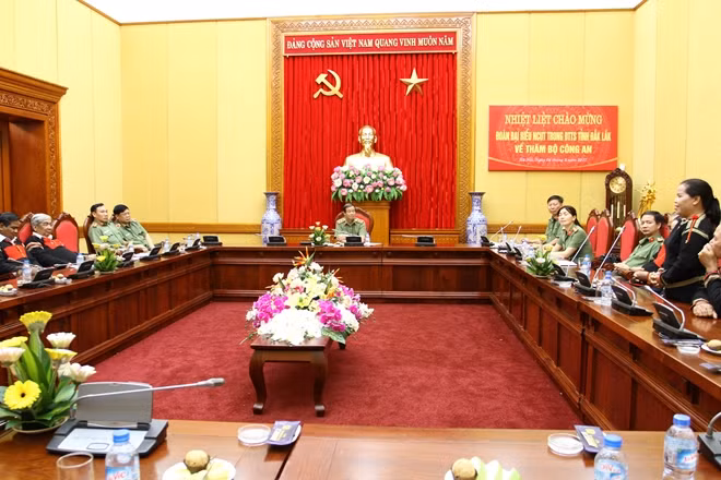 Toàn cảnh buổi tiếp
