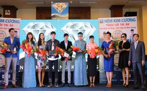 Nghệ sĩ Jimmii Nguyễn bán sáng tác mới 