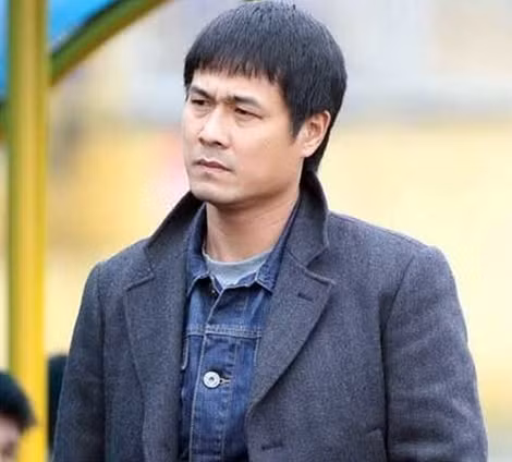 HLV Hữu Thắng.