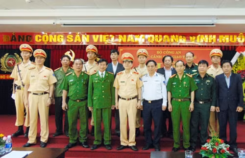 Các đại biểu dự buổi Lễ.