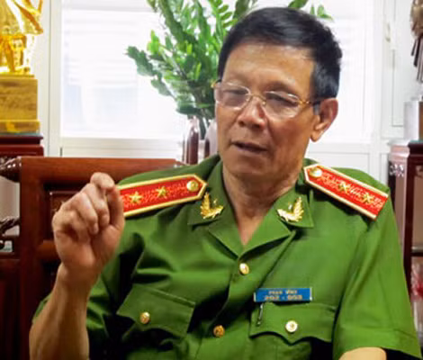 Trung tướng Phan Văn Vĩnh. Trung tướng Phan Văn Vĩnh.