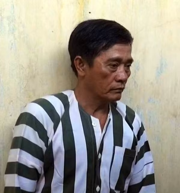 Đối tượng Thông tại nhà tạm giam.