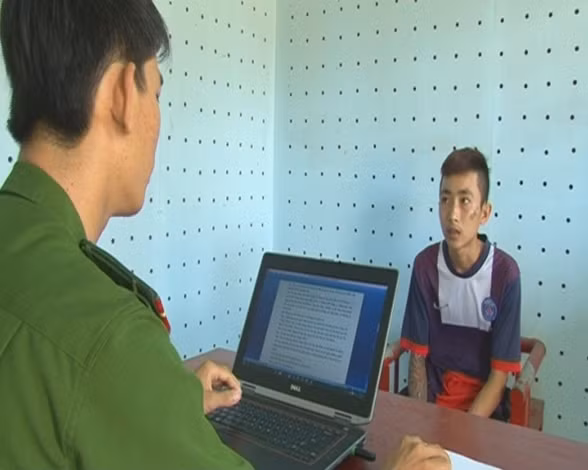 Phù Văn Chánh tại cơ quan điều tra.